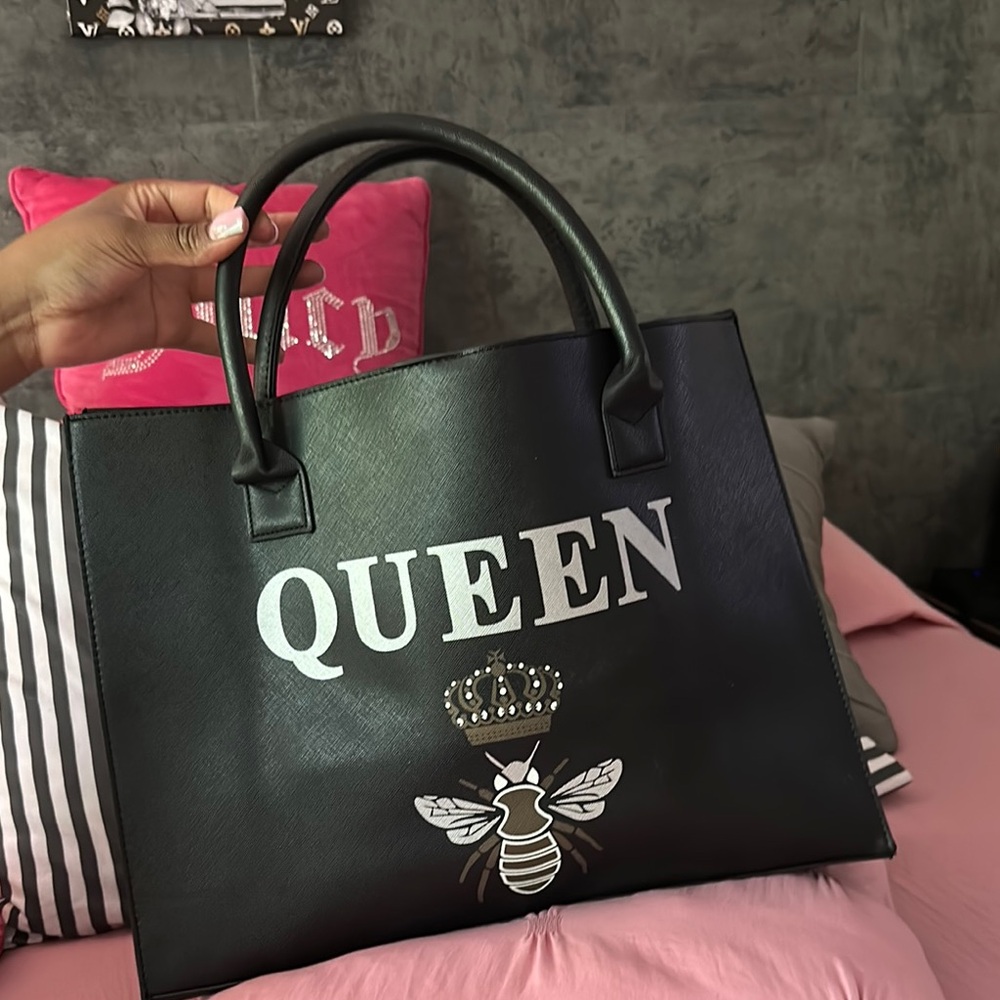 Queen Black Tote Bag!